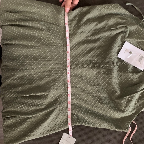 GAL MEETS GLAM Lenore Embroidered Chiffon Dress 12 - Picture 10 of 11